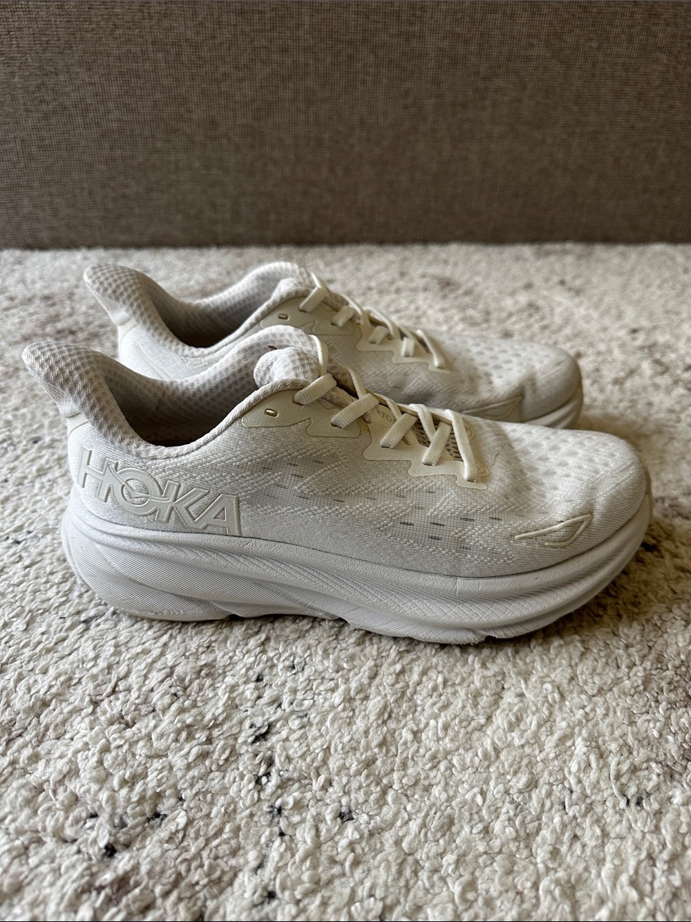Hoka Clifton 9 sneakers